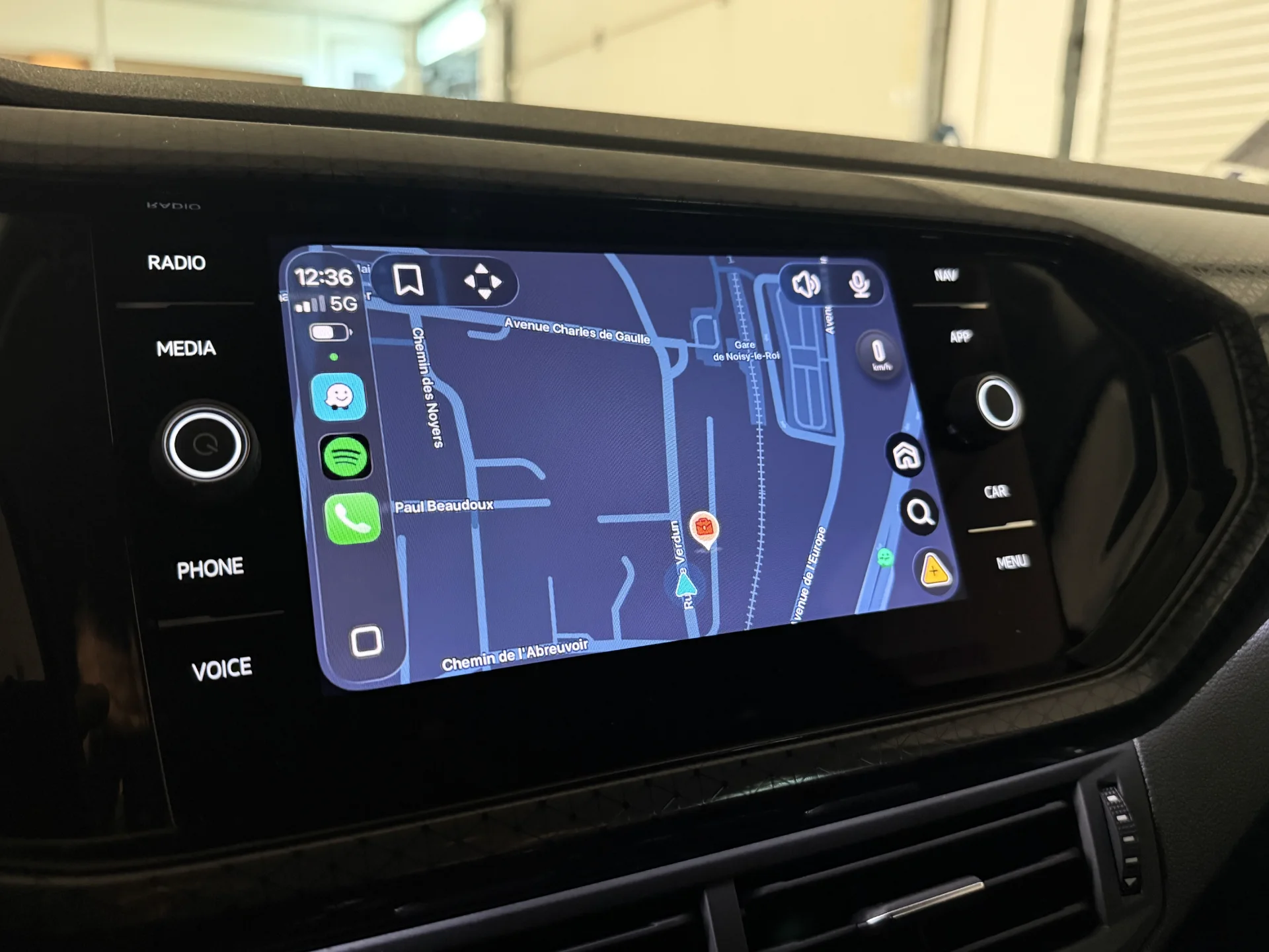 Volkswagen T-CROSS - Photo 6