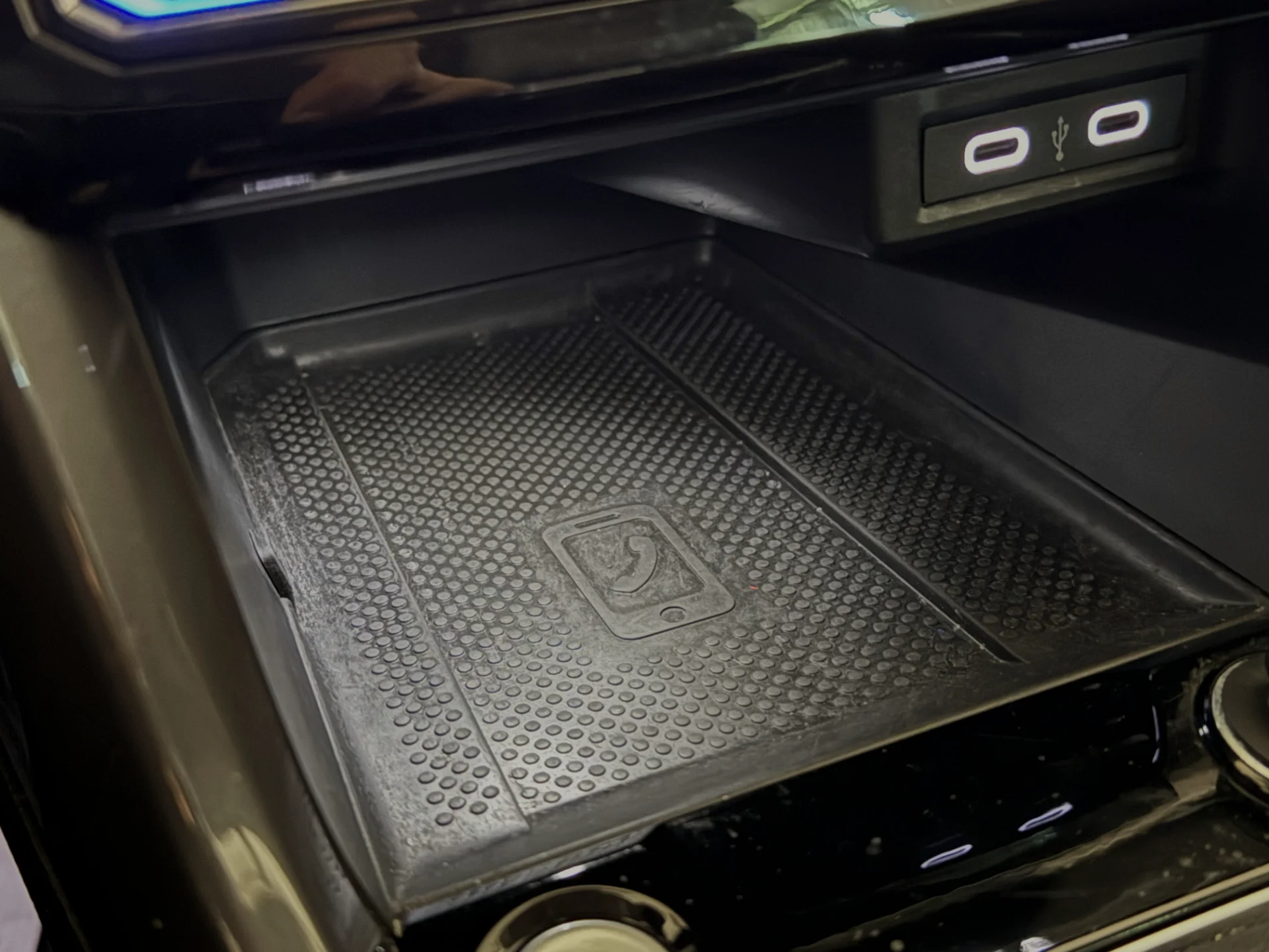 Volkswagen T-CROSS - Photo 8