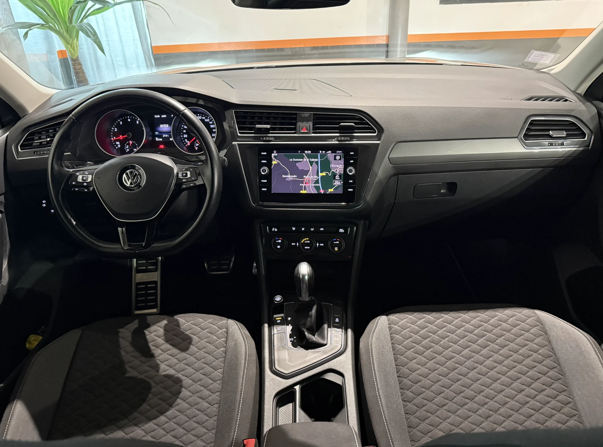 Volkswagen TIGUAN II - Photo 3