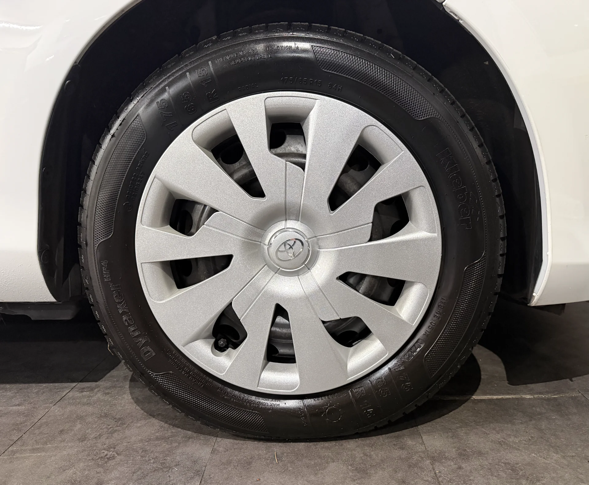 Toyota YARIS 3 Phase 2 - Photo 8