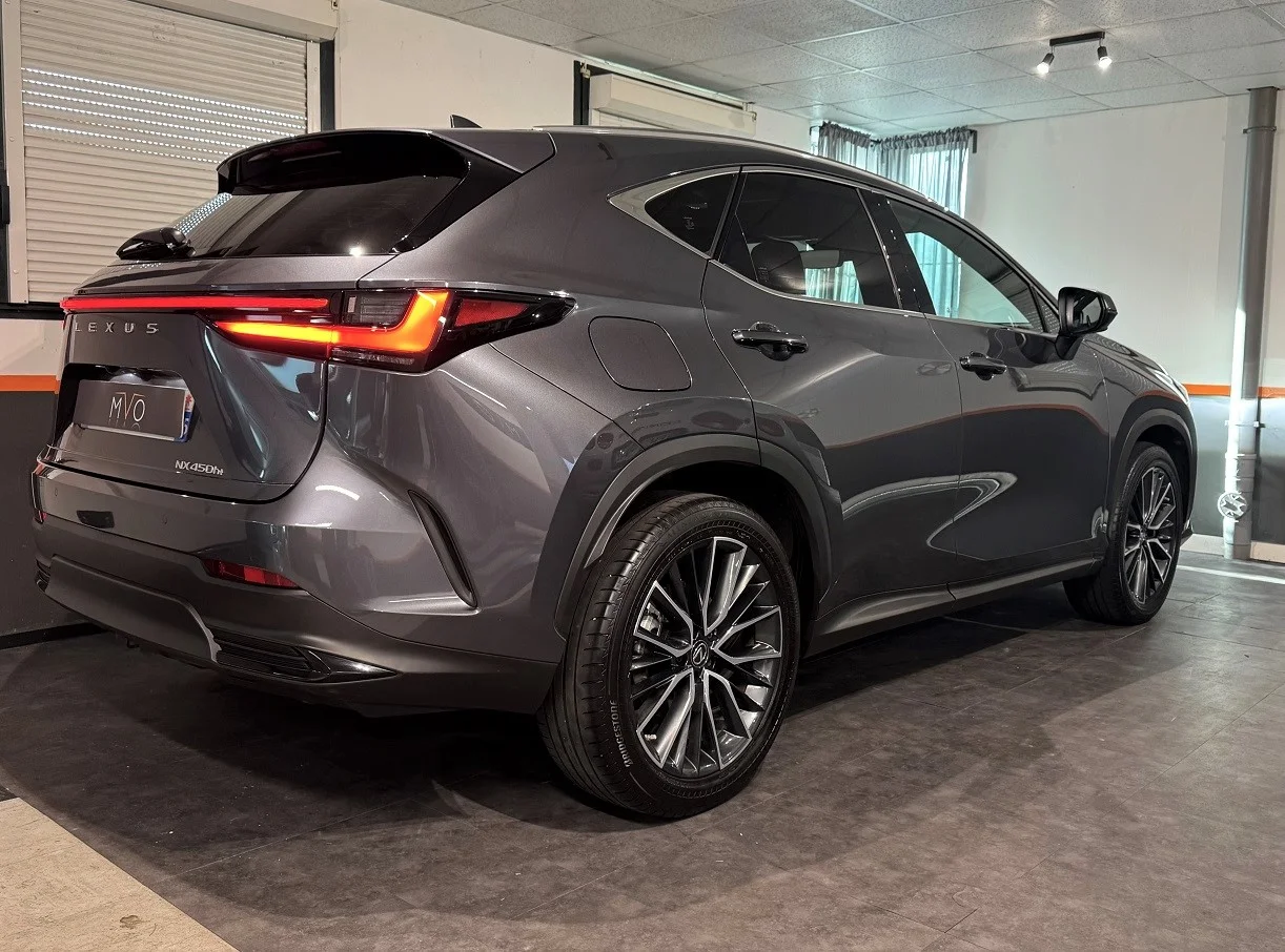 Lexus NX450H+ - Photo 2