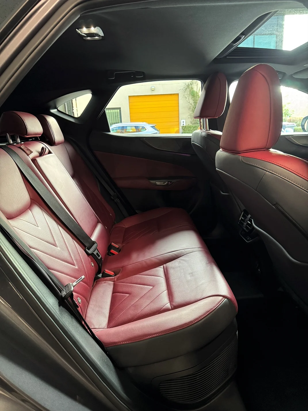 Lexus NX450H+ - Photo 17