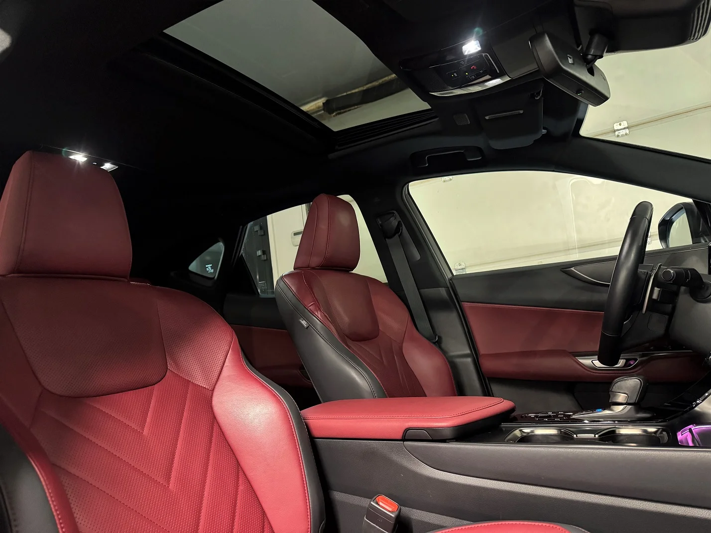 Lexus NX450H+ - Photo 18