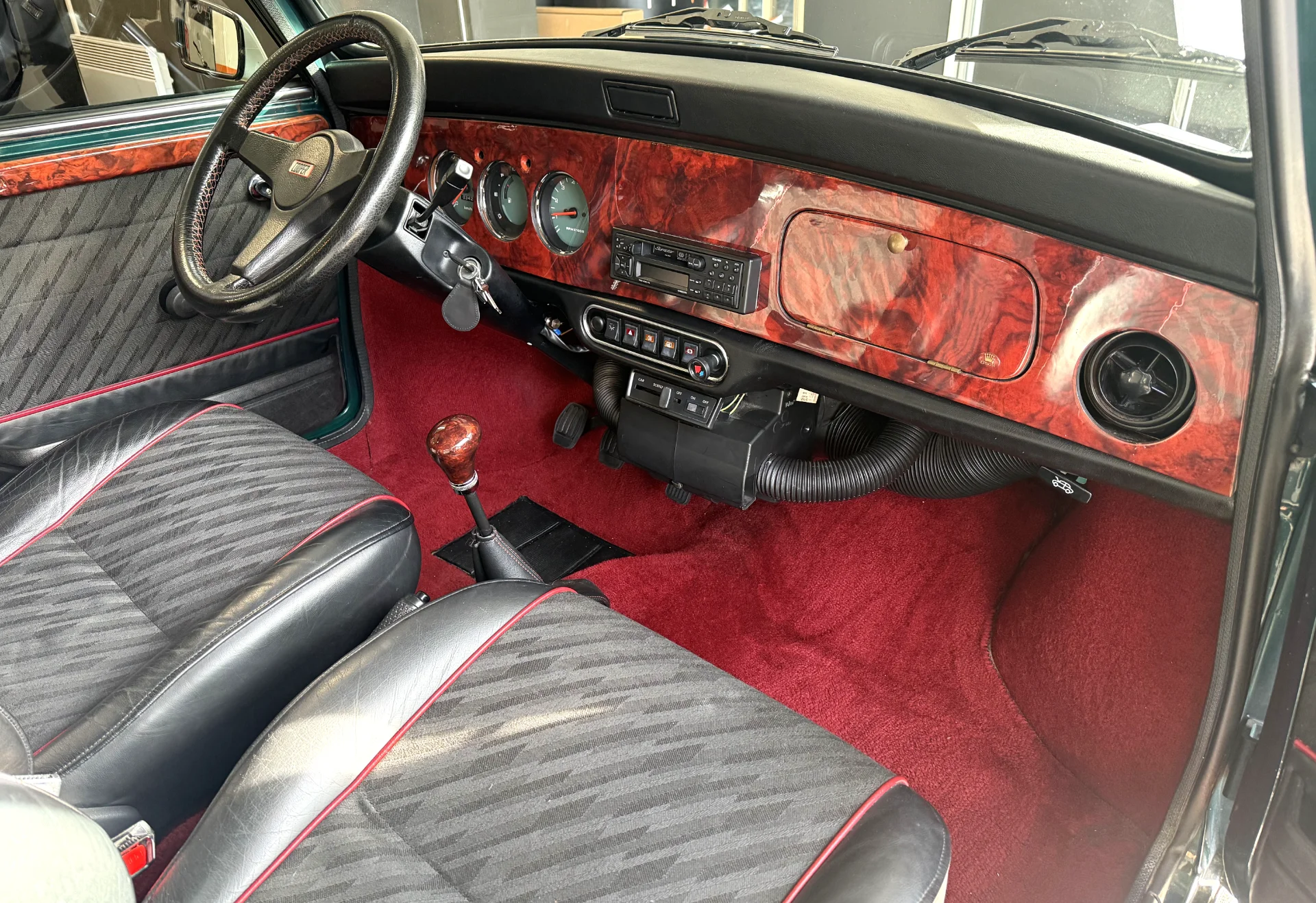 Mini Cooper - Photo 3