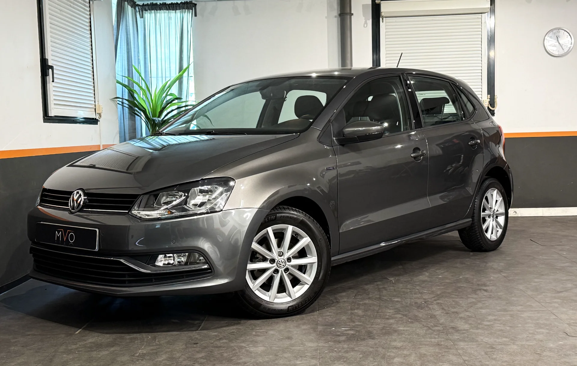 Volkswagen Polo V (2) 1.2 TSI 90 cv lounge DS7 2015