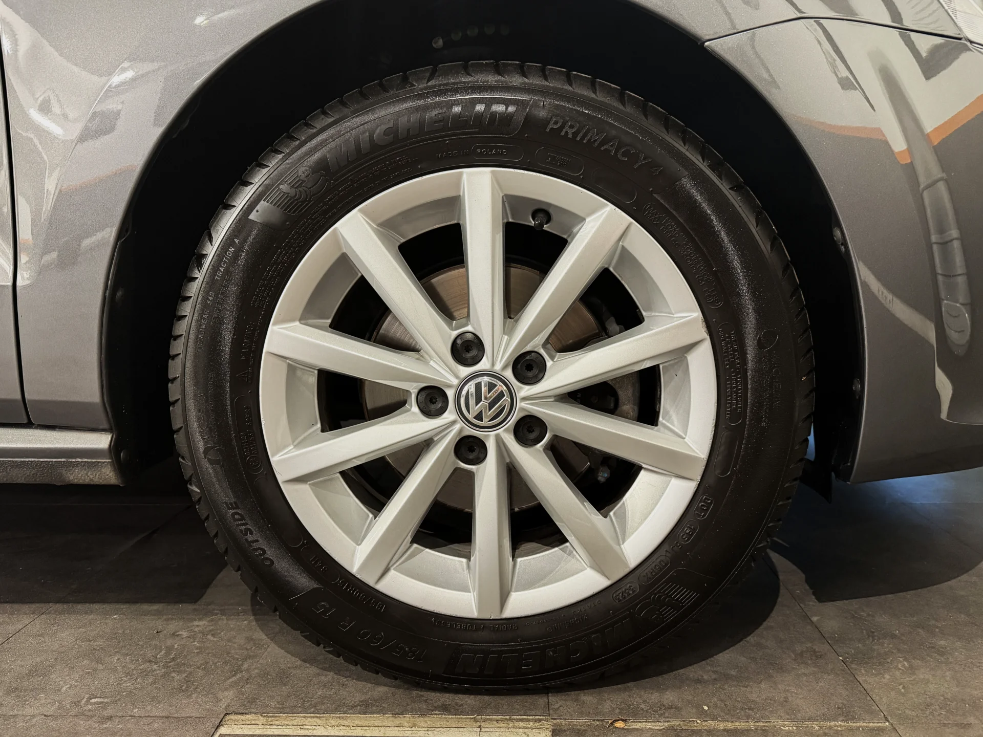 Volkswagen Polo V (2) - Photo 6