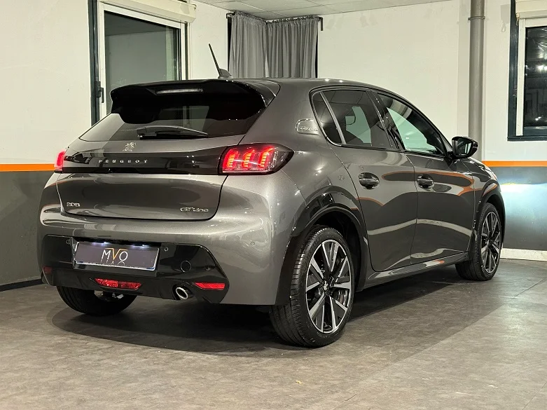 Peugeot 208 II 1.2 puretech 100cv bva8 - Photo 2