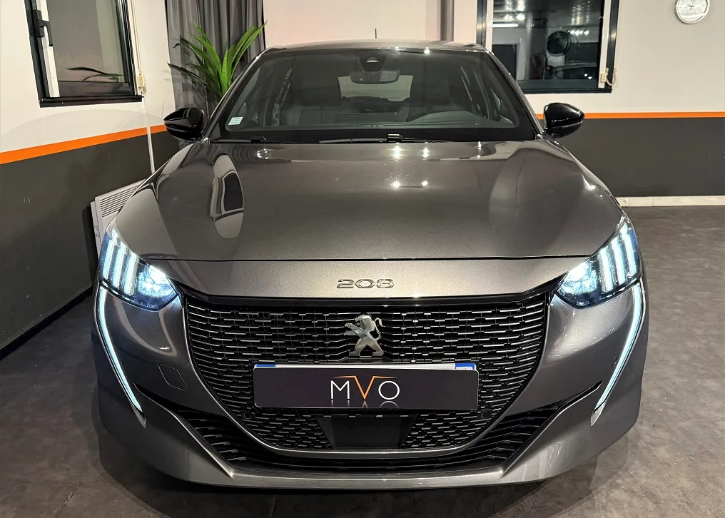 Peugeot 208 II 1.2 puretech 100cv bva8 - Photo 6