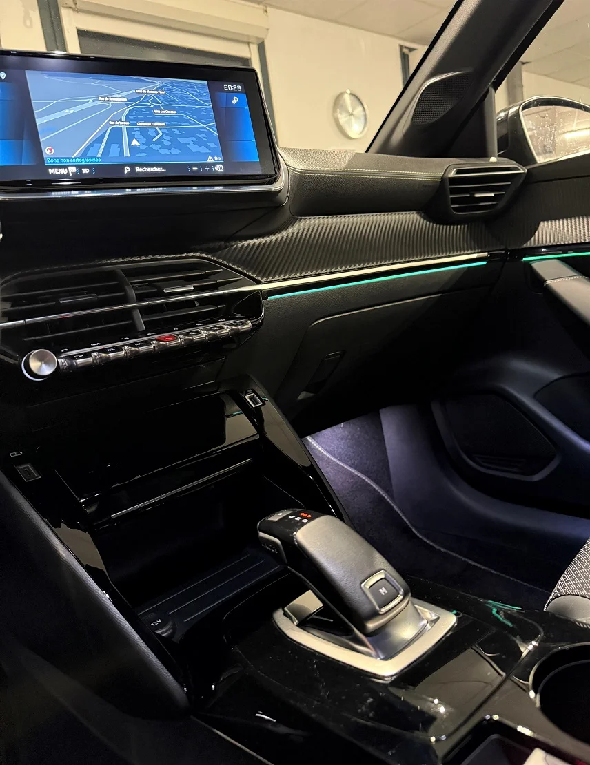 Peugeot 208 II 1.2 puretech 100cv bva8 - Photo 14