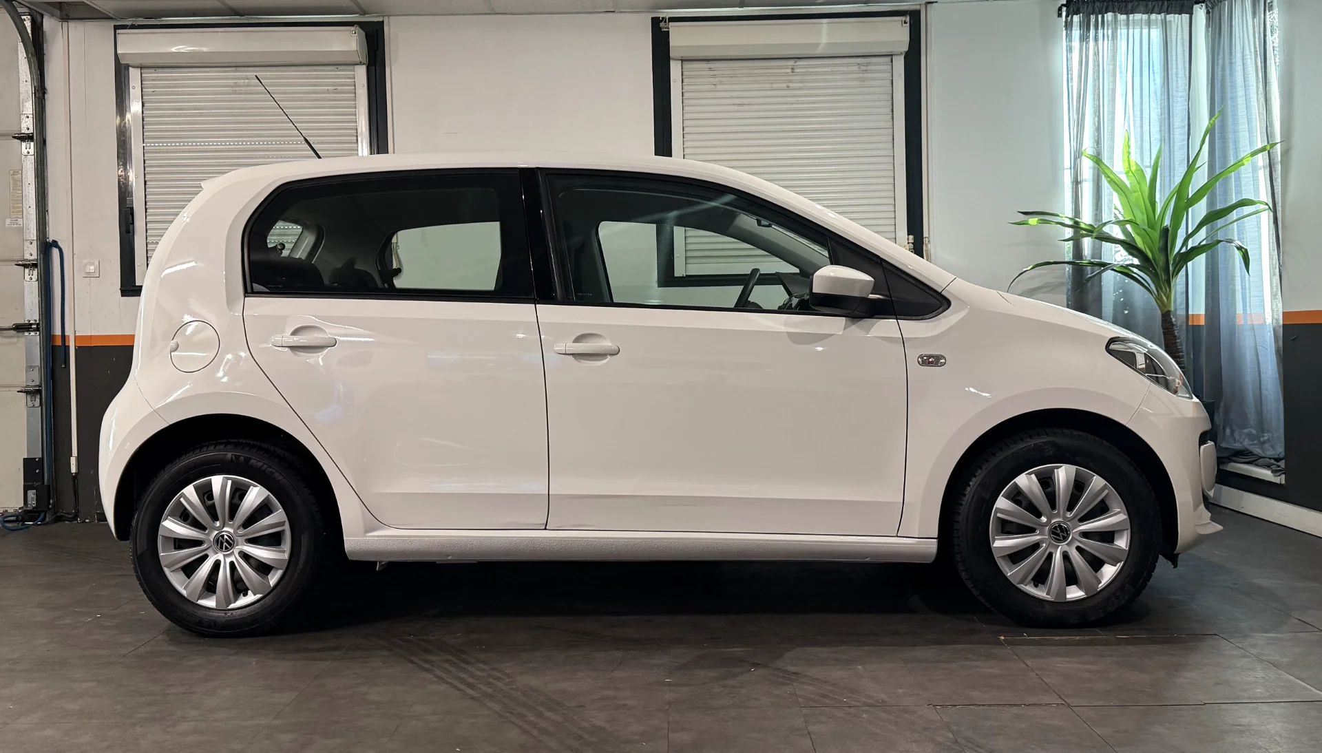 Volkswagen UP! - Photo 4